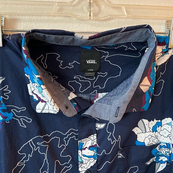 NEW WITH TAGS VANS button up shirt size large navy blue floral - Picture 7 of 7